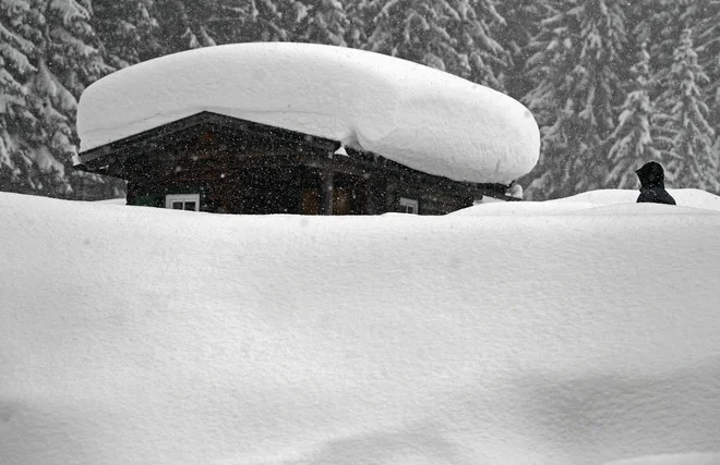 Gorovje Dachstein sodi med enega najbolj priljubljenih izletniških ciljev za ljubitelje zimskih športov. FOTO: Harald Schneider/AFP