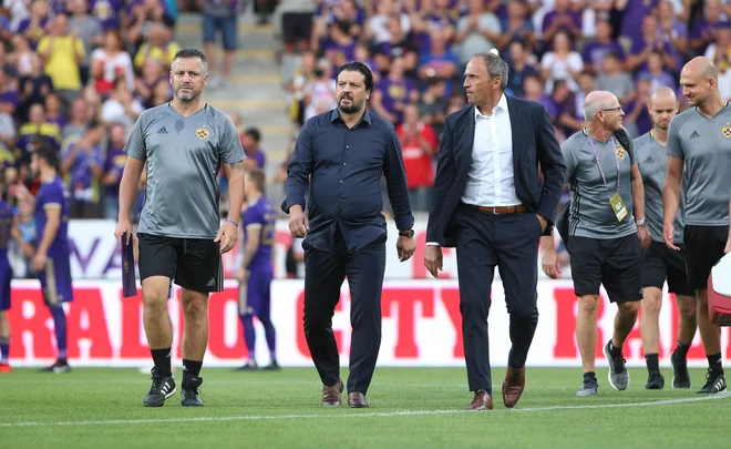 Saa Gajser (levo) je vodil nedeljski trening Maribora, potem ko je Zlatko Zahović (v sredini) sprejel odstop trenerja Darka Milaniča (desno). FOTO: Tadej Regent