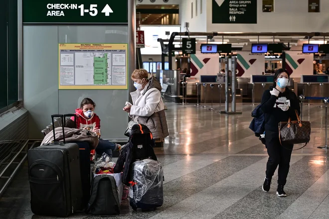 16 milijonov ljudi v severni Italiji je ujetih v karantenske cone. FOTO: Miguel Medina/AFP