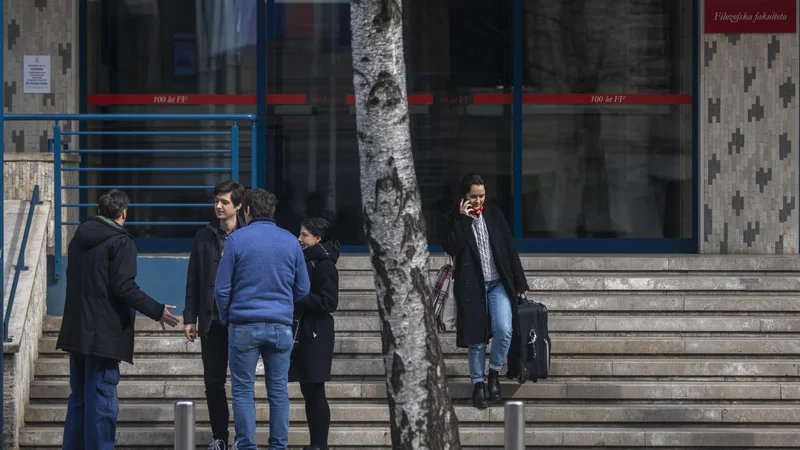 Fotografija: Zaradi koronavirusa so odpadla predavanja na fakulteti za arhitekturo in pravni fakulteti, odpovedana so predavanja na filozofski fakulteti. FOTO: Voranc Vogel