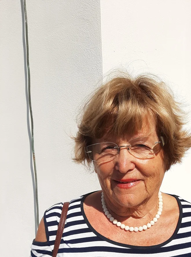 Rada bi, da bi postali prava socialna država in da bi vsi skupaj živeli v bolj socialno čutečem in pravičnem svetu, si želi Marija Masnec. FOTO: Jasna Kontler - Salamon