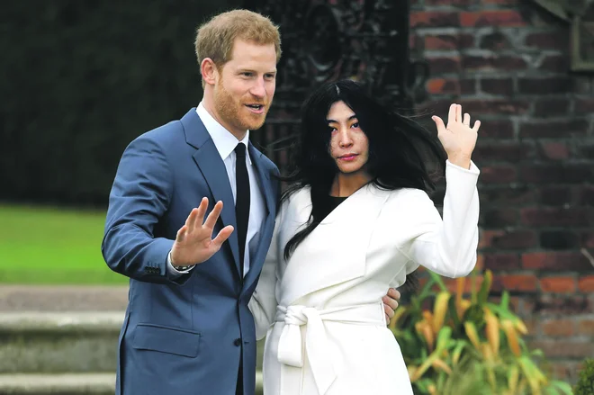 Meghan v zadnjih dneh primerjajo tudi z Yoko Ono. Ena je razdrla Beatlese, druga kraljevo družino. Foto Reuters/fotomontaža Nedelo