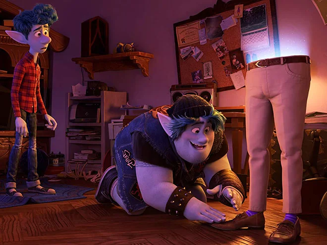 <em>Naprej</em>, zgodba o bratih, ki bi se rada srečala s pokojnim očetom, je 22. celovečerni animirani film studia Pixar. Foto Pixar