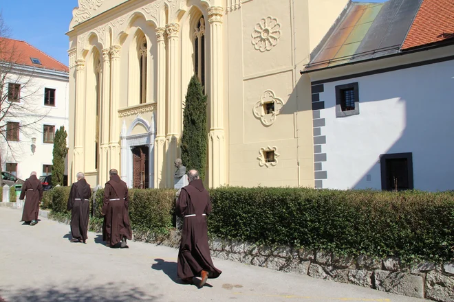 Kip Frančiškana z Rastočo knjigo bodo postavili na Frančiškanskem trgu. Foto Simona Fajfar