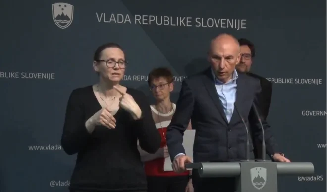 Aleš Šabeder: Od ponedeljka bodo v vseh bolnišnicah odpovedani vsi specialistični pregledi, operativni posegi, razen tistih stopnje nujno in zelo hitro. FOTO: Zajem Zaslona