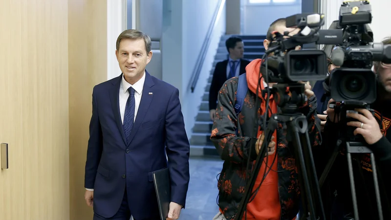 Fotografija: Miro Cerar je predsednika državnega zbora obvestil, da ne bo prevzel mandata poslanca. FOTO: Blaž Samec/Delo