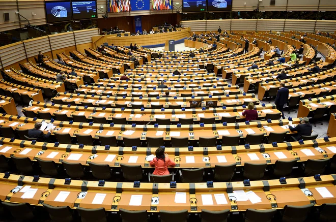 Takole je bilo videti zasedanje evropskega parlamenta pred nekaj dnevi. FOTO: Reuters