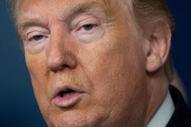 Kdo se bo spopadel z republikanskim predsednikom Donaldom Trumpom? FOTO: Jim Watson/AFP