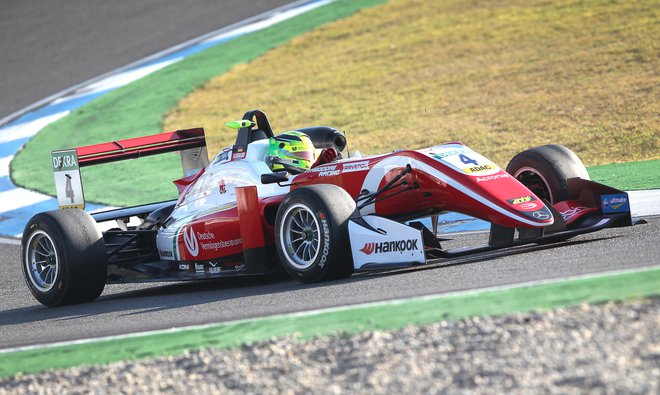 Mick Schumacher je zmagal na sedmih dirkah v sezoni. FOTO: AFP