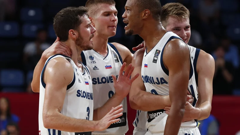 Fotografija: Ostajajo nam lepi spomini: Goran Dragić, Edo Murić, Anthony Randolph in Luka Dončić med finalom EP 2017. FOTO: Reuters