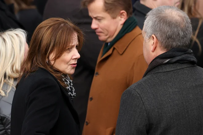 Direktorica General Motors Mary Barra. Ameriški proizvajalci avtomobilov so tudi ustavili proizvodnjo, a bi pomagali v boju proti koronavirusu. FOTO: Reuters