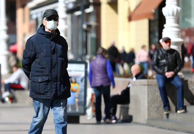 Do konca redakcije je bilo na Hrvaškem 128 okuženih ljudi, med njimi je samo en bolnik na respiratorju. FOTO: Antonio Bronic/Reuters 