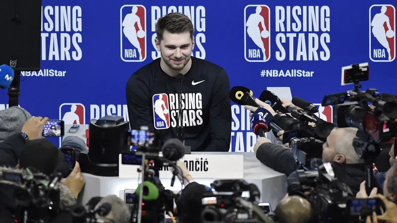 Fotografija: Slovenski čudežni otrok Luka Dončić je v izboru španskega športnega dnevnika Marca za najboljšega športnika na svetu prejel več glasov kot francoski čudežni otrok Kylian Mbappé. FOTO: Usa Today Sports