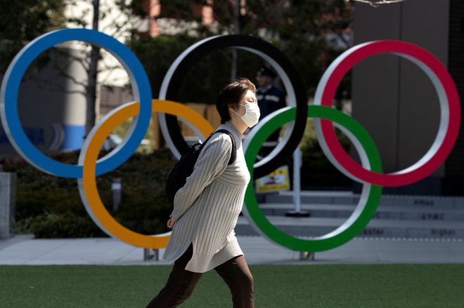 Mok še vedno vzraja pri organizaciji OI v Tokiu. FOTO: Reuters