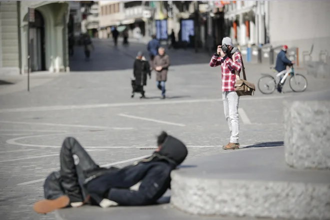 Prazno središče Ljubljane. FOTO: Uroš Hočevar/Delo