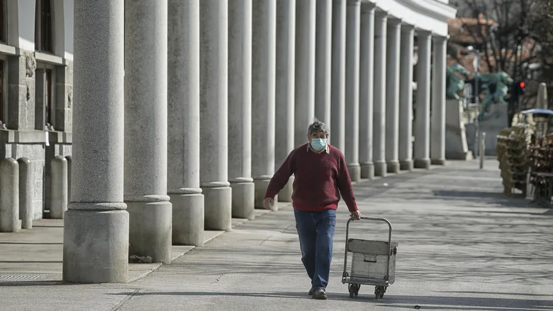 Fotografija: Ljubljana danes. FOTO: Blaž Samec/Delo