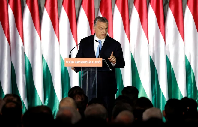 Kritiki pravijo, da bo z &raquo;zakonom o posebnih pooblastilih&laquo; madžarski premier Viktor Orbán legalno postal &raquo;diktator&laquo;. FOTO: Reuters