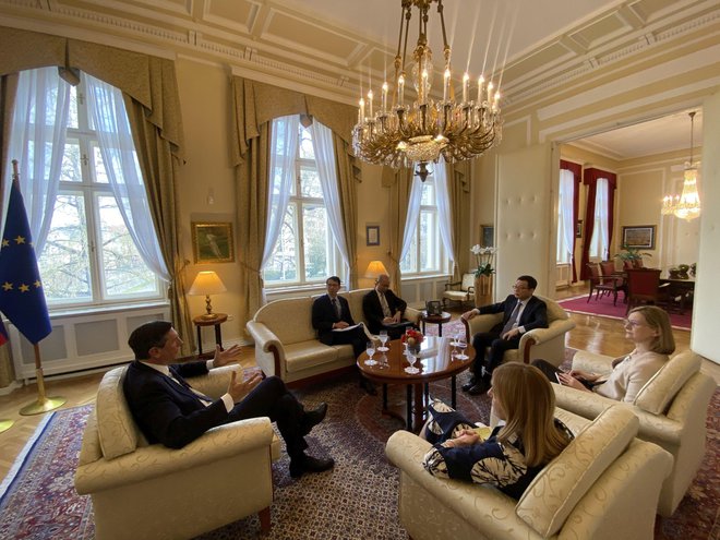 Predsednik RS Borut Pahor je danes na pogovor sprejel veleposlanika Ljudske republike Kitajske Wanga Shunqina. FOTO: UPRS 