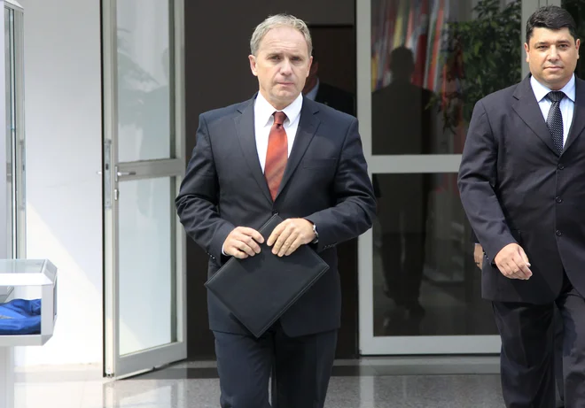 Aleš Hojs, minister za notranje zadeve FOTO: Arhiv Dela