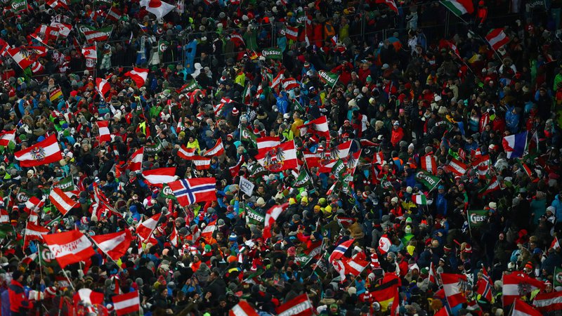 Fotografija: V Schladmingu se je znova zbralo približno 50.000 gledalcev. FOTO: Reuters
