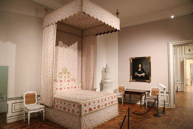 Obiskovalci Schlosshofa si lahko ogledajo prostore princa Evgena in Marije Terezije, v pomožnih objektih pa spoznajo, kako so delali različni obrtniki. FOTO: Milan Ilić