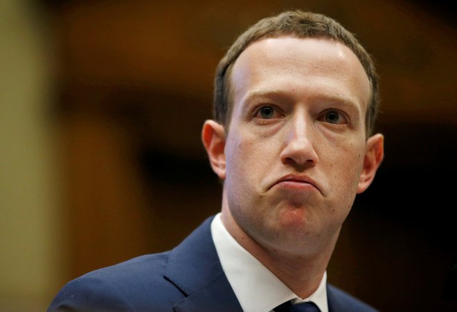 »Nikoli doslej nisem videl česa takšnega,« pravi o porastu prometa na FB Mark Zuckerberg. FOTO: Leah Millis/Reuters