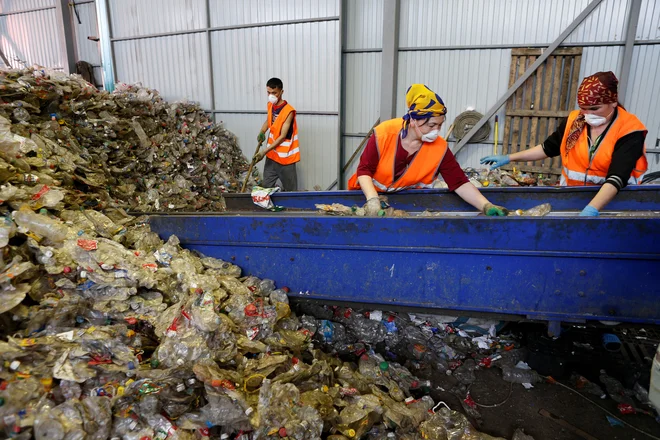 Na MOL resno razmišljajo o sežiganju mešanih komunalnih odpadkov, a pravijo, da to ne bo klasična sežigalnica. FOTO: Reuters