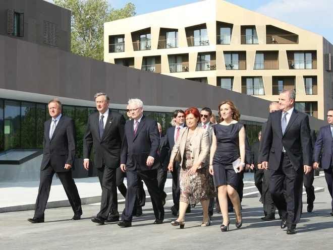 Ob odptju hotela Well spomladi leta 2012 sta se v Termah Tuhelj srečala tudi takratni predsednik Slovenije Danilo Türk in njegov hrvaški kolega Ivo Josipović. FOTO: Igor Zaplatil/delo