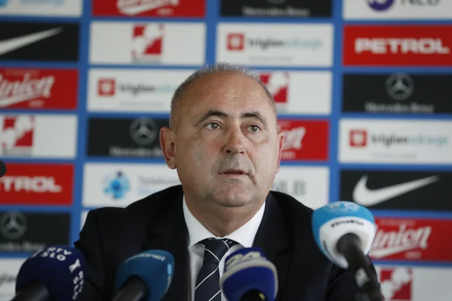 Radenko Mijatović še upa, da bi prvenstvo lahko izpeljali do konca. FOTO: Jože Suhadolnik/Delo