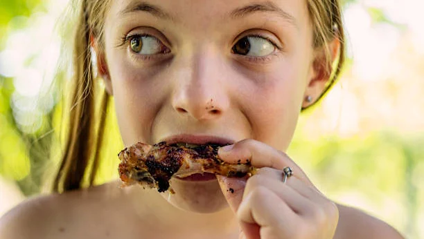 Fotografija: V tedenski jedilnik dodajte uživanje rib in perutnine. FOTO: Shutterstock