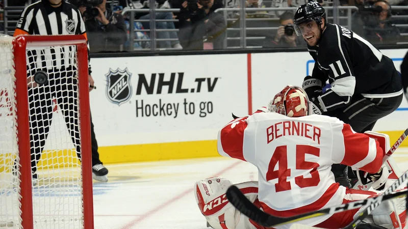 Fotografija: Anže Kopitar je tudi proti Detroitu zatresel tekmečevo mrežo. FOTO: Usa Today Sports