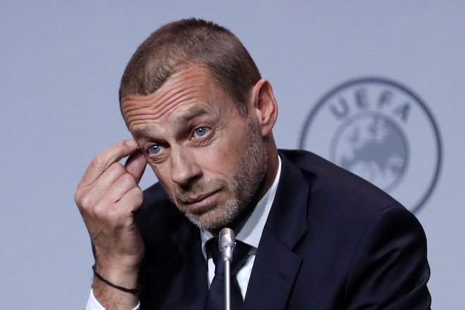 Aleksander Čeferin ne izključuje možnosti niti za daljši poletni prestopni rok za profesionalne nogometaše. FOTO: Reuters