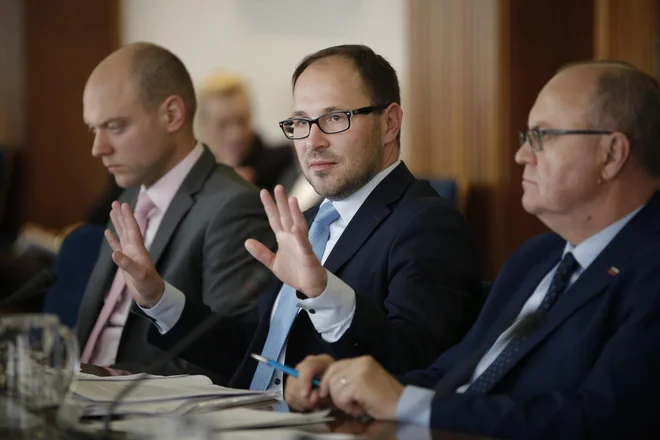 Jernej Vrtovec: »Zavedati se moramo, da bomo morali po koncu bolezni marsikaj spremeniti.« FOTO: Jure Eržen/Delo