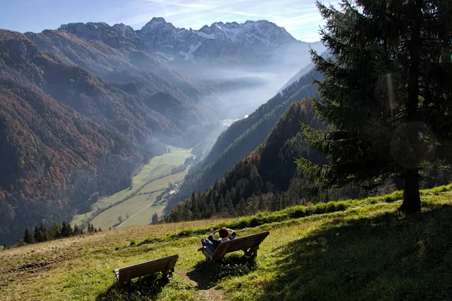V občini Solčava, kamor sodi tudi Logarska dolina, imajo največ kvadratnih metrov na občana. FOTO: Brane Piano