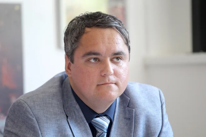 Jeseniški prvi mož Anže Pogačar je v športnem direktorju Marcelu Rodmanu dobil zaveznika za uresničitev projekta vrnitve v EBEL. FOTO: Roman Šipić/ Delo