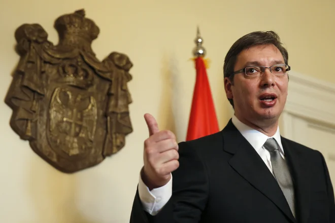 Podporo na twitterju so lažni računi dali tudi srbski stranki SNS ter vodji stranke in predsedniku države Aleksandru Vučiću. FOTO: Marko Djurica/Reuters