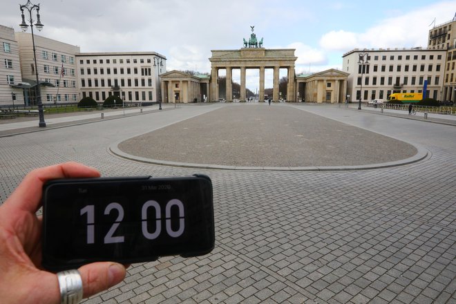 Brandenburška vrata v času koronavirusa. FOTO: Reuters