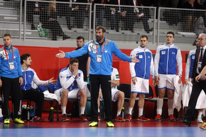Veselin Vujović bi utegnil že v jesenskih kvalifikacijah za EP dati priložnost komu od fantov, ki so osvojili zlato na mladinskem EP v Celju. Foto: Cropix
