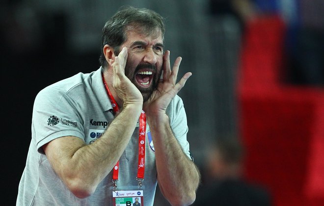 Veselin Vujović je zelo energičen trener, ki stavi na kolektivni duh. Niški Železničar bo že njegov osmi klub. Foto: Reuters