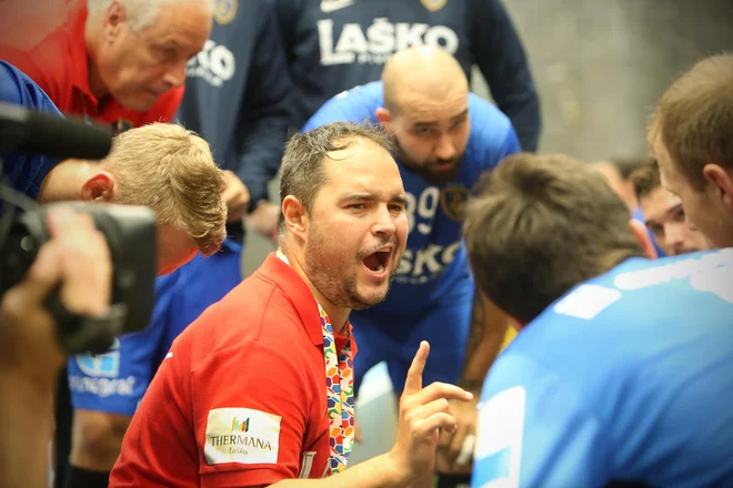 Branko Tamše je vsako sezono izgubil nosilce igre in vedno znova gradil ekipo. FOTO: Jure Eržen