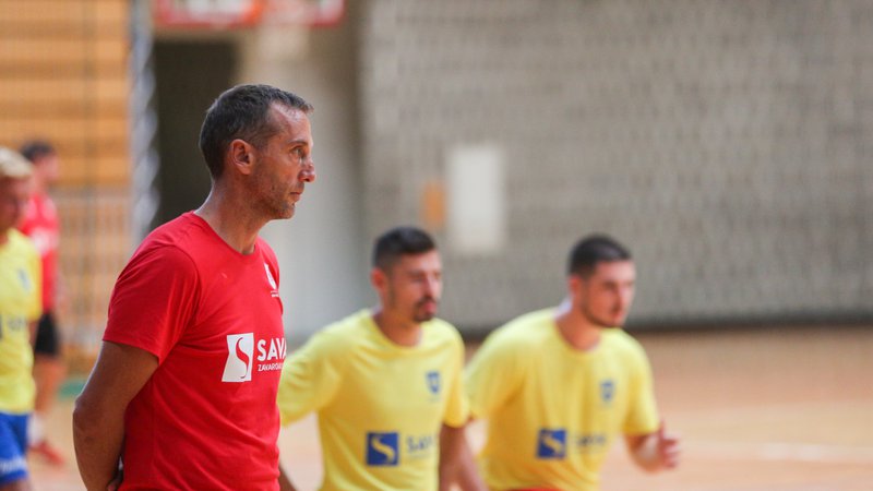 Fotografija: Peter Mičović ni več trener Kopra, ki še čaka prvo zmago v ligi NLB. FOTO: RD Koper 2013
