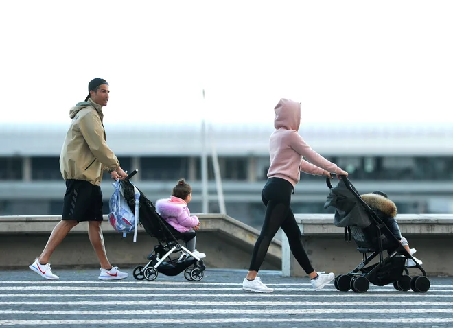 Cristiano Ronaldo se v zadnjih tednih zadržuje na portugalskem otoku Madeira. FOTO: AFP