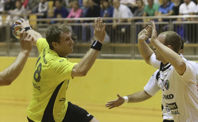 David Miklavčič je najbolj izkušen rokometaš v Gorenju. FOTO: Jože Suhadolnik