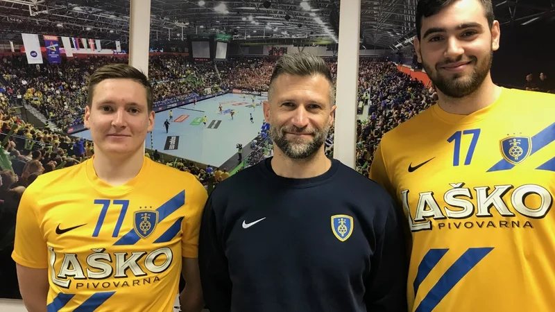 Fotografija: Domen Novak (levo) in Stefan Žabić bosta poleti okrepila ekipo Tomaža Ocvirka. Foto CPL