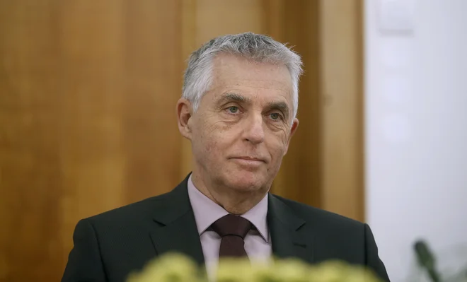Tomaž Gantar je današnji čas pa označil tudi za čas, ki odraža razpoke v zdravstvenih sistemih, ki smo jih še pred pandemijo lahko zavidali. FOTO: Blaž Samec/Delo