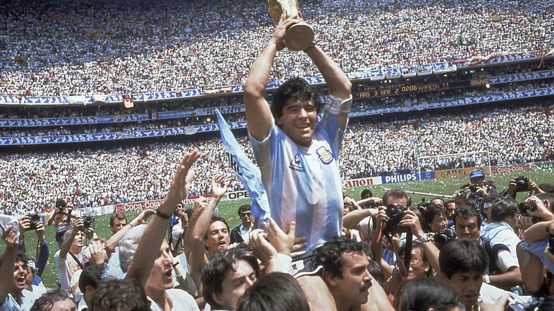 Fotografija: Leta 1986 je zaznamoval turnir v Mehiki legendarni Diego Maradona, ki je pokazal lovoriko 114.600 navijačem v Ciudadu de Mexicu.