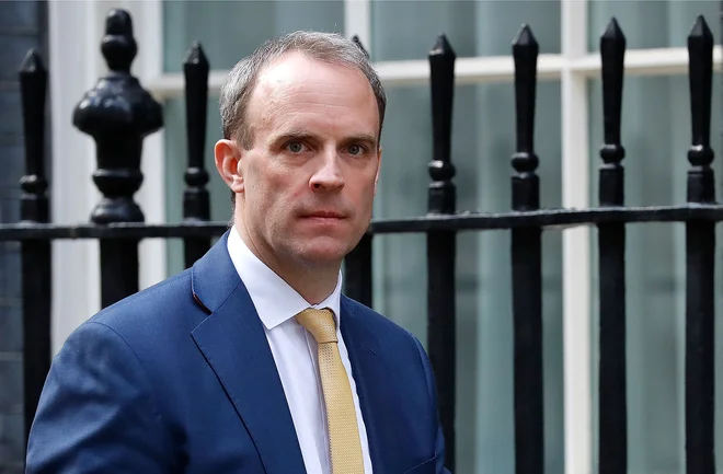 Dominic Raab se je po odstopu Therese May potegoval za predsednika &shy;Konservativne stranke. FOTO: Tolga Akmen/AFP