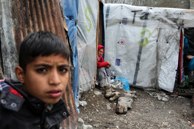 Nemci bodo sprejemali predvsem begunske deklice brez spremstva in mlajše od dvanajst let, a med otroki brez spremstva prevladujejo dečki, stari od 14 do 18 let.  FOTO: Elias Marcou/Reuters