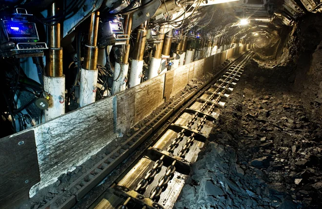 Stranski pogled v 200 metrov široko odkono čelo Premogovnika Velenje. FOTO: Arhiv PV