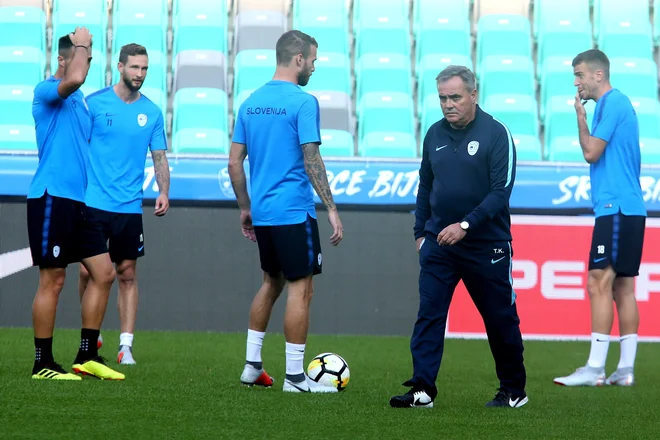 Selektor Tomaž Kavčič bo imel še veliko dela z uigravanjem pomlajene reprezentance.